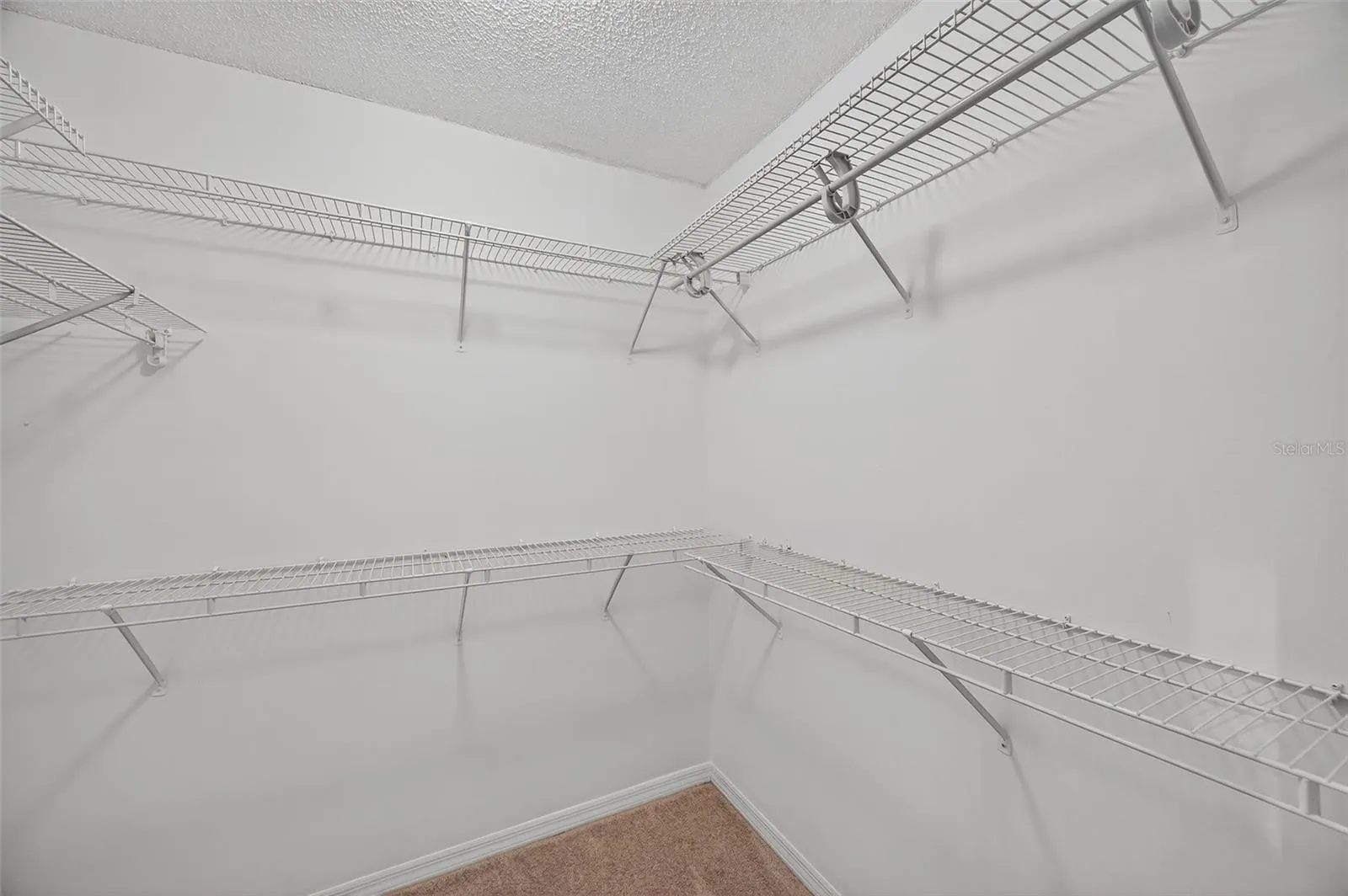 13734 MARSEILLES CT