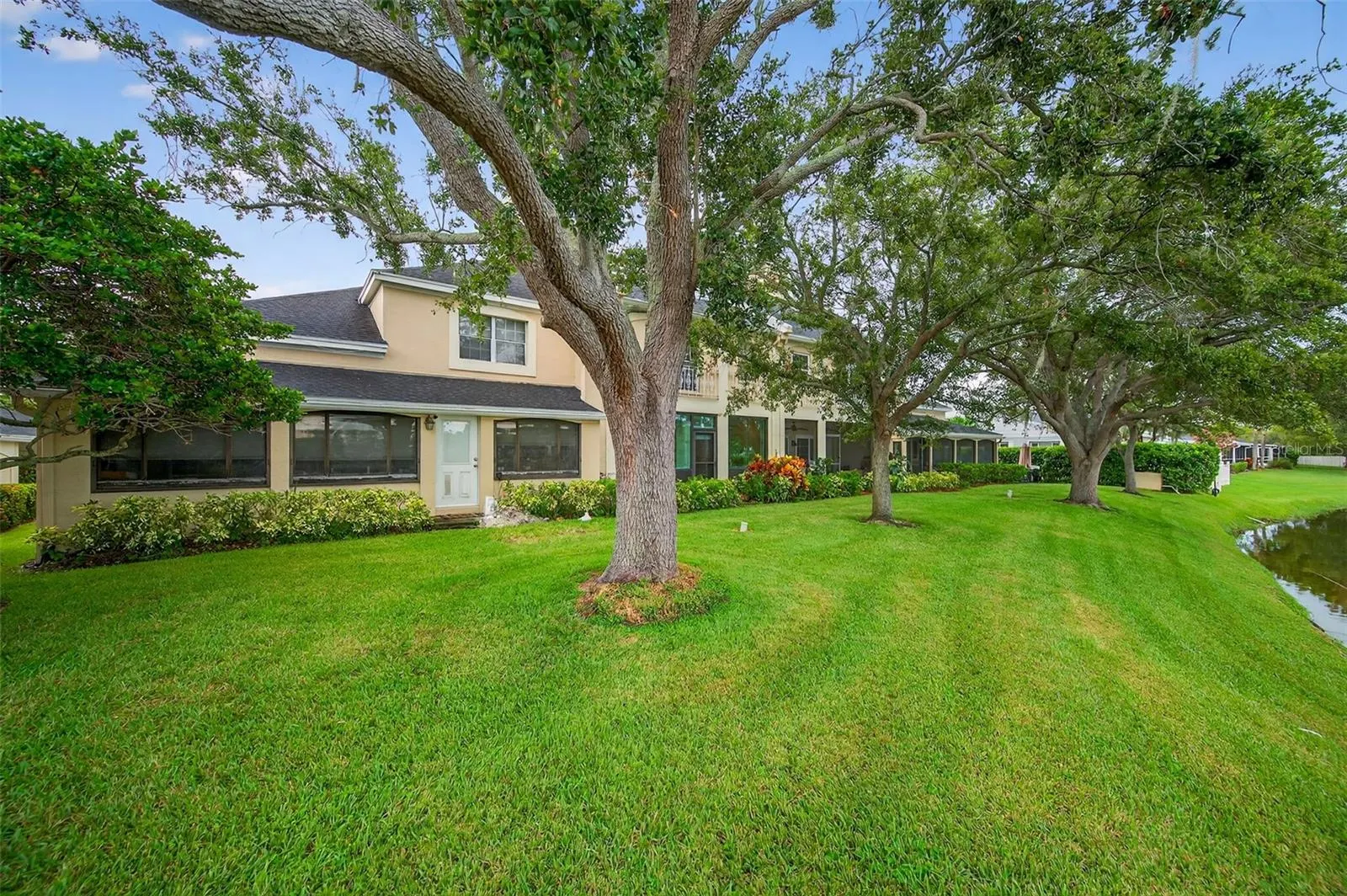 13734 MARSEILLES CT