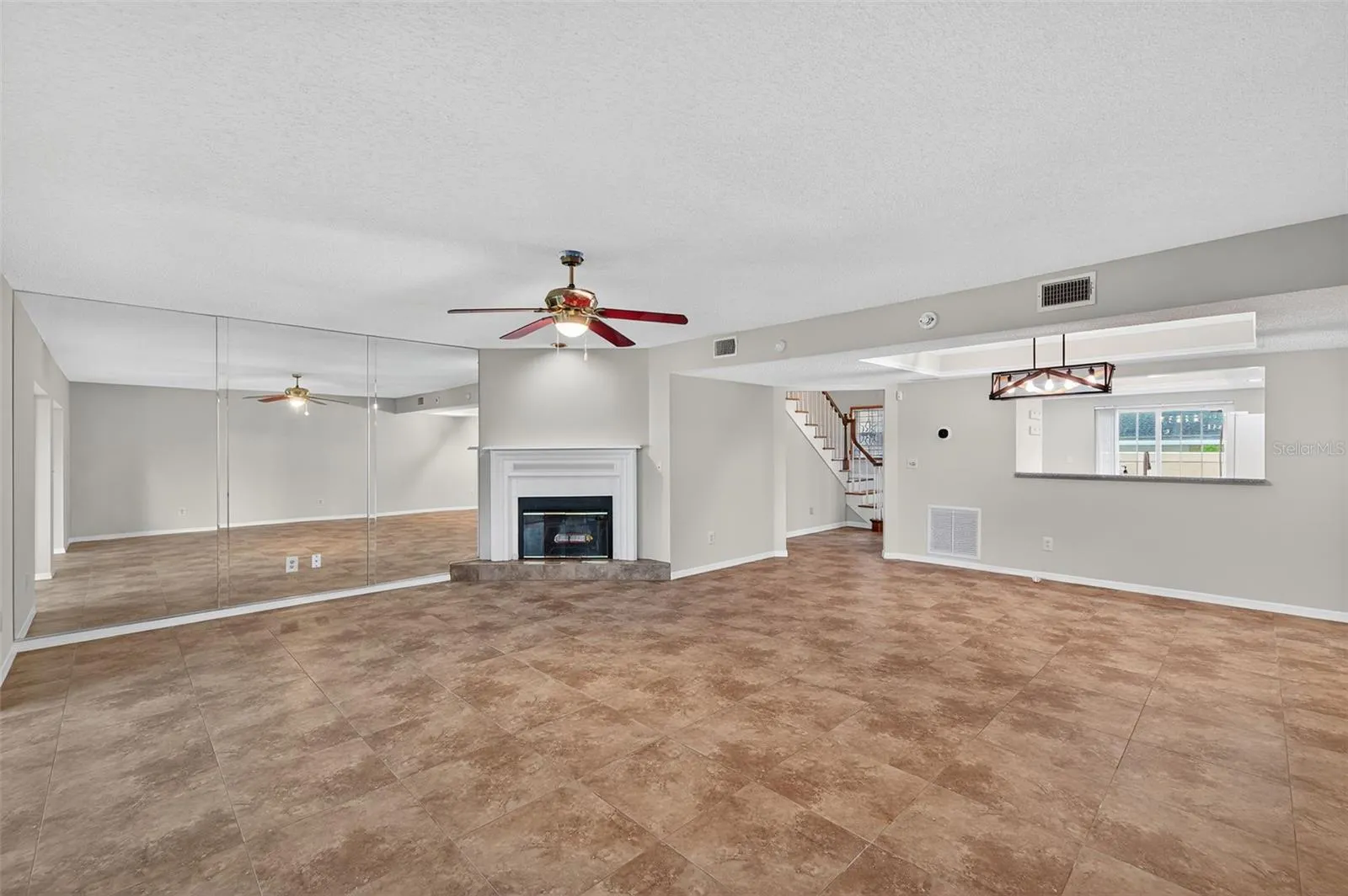 13734 MARSEILLES CT