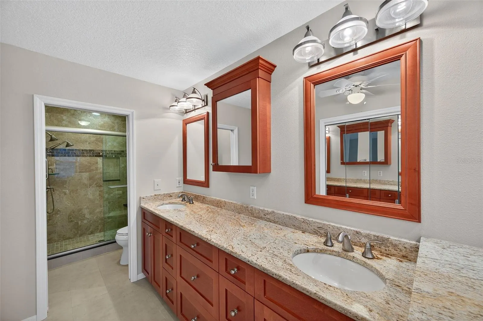 13734 MARSEILLES CT