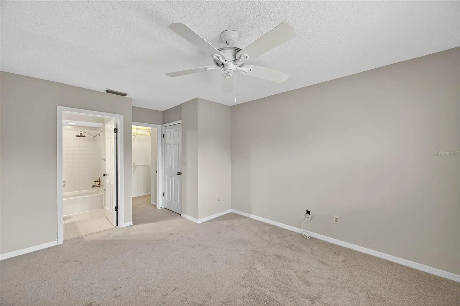 13734 MARSEILLES CT