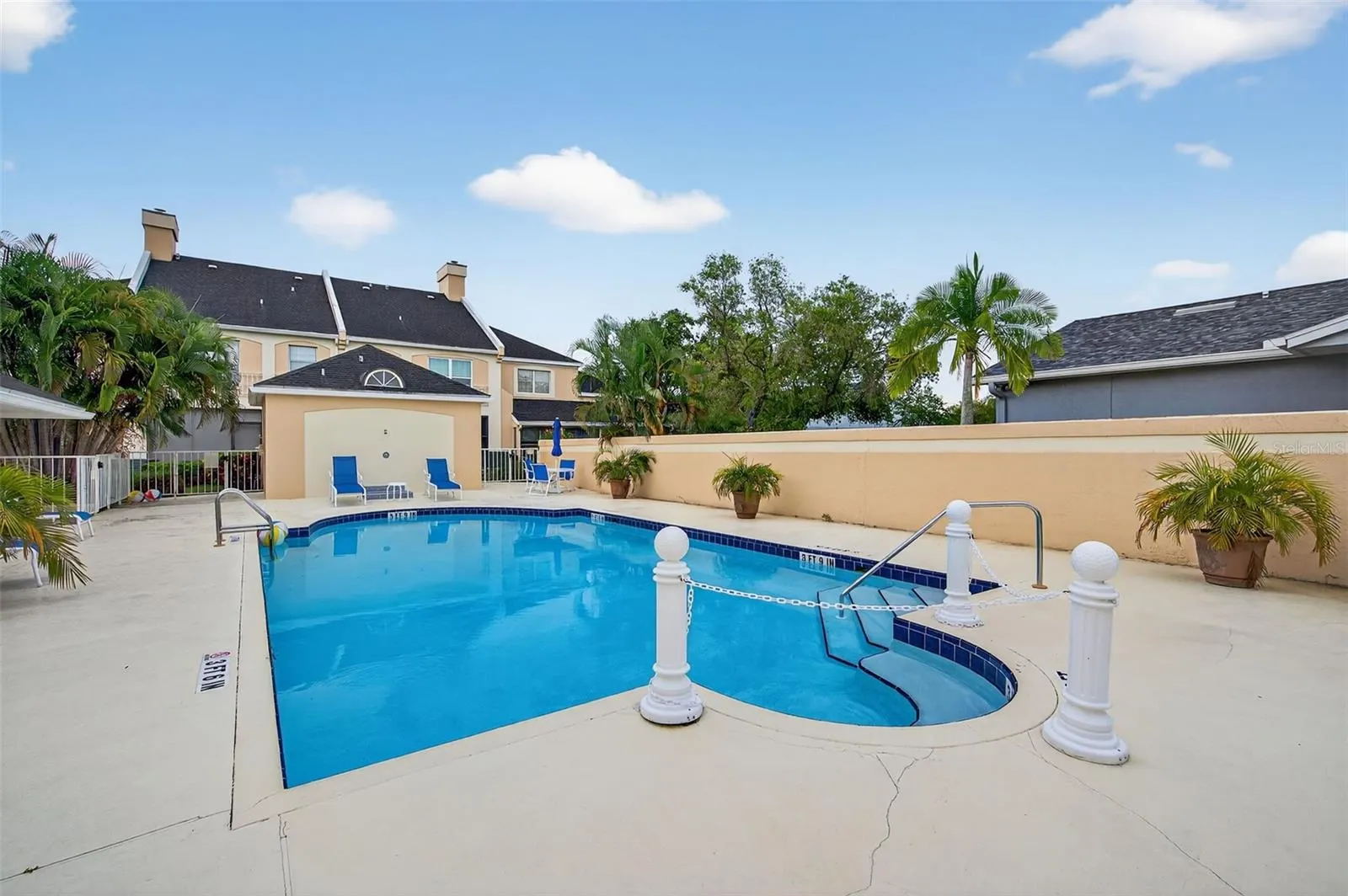 13734 MARSEILLES CT
