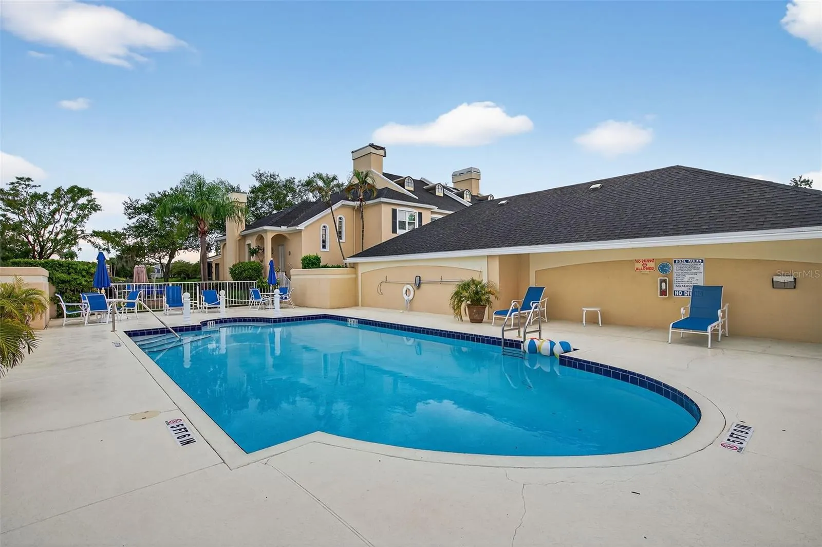 13734 MARSEILLES CT