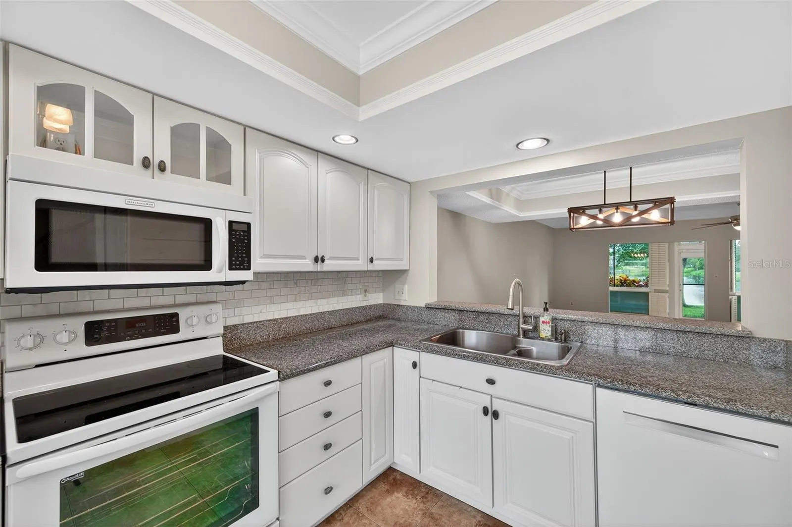 13734 MARSEILLES CT