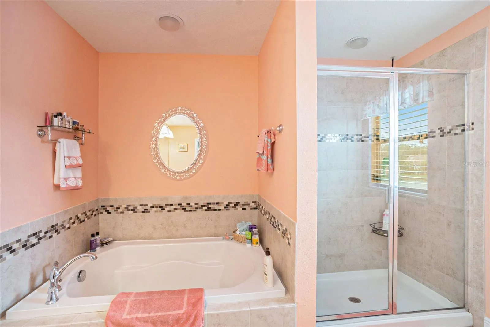 15213 CAPRI ISLE LN