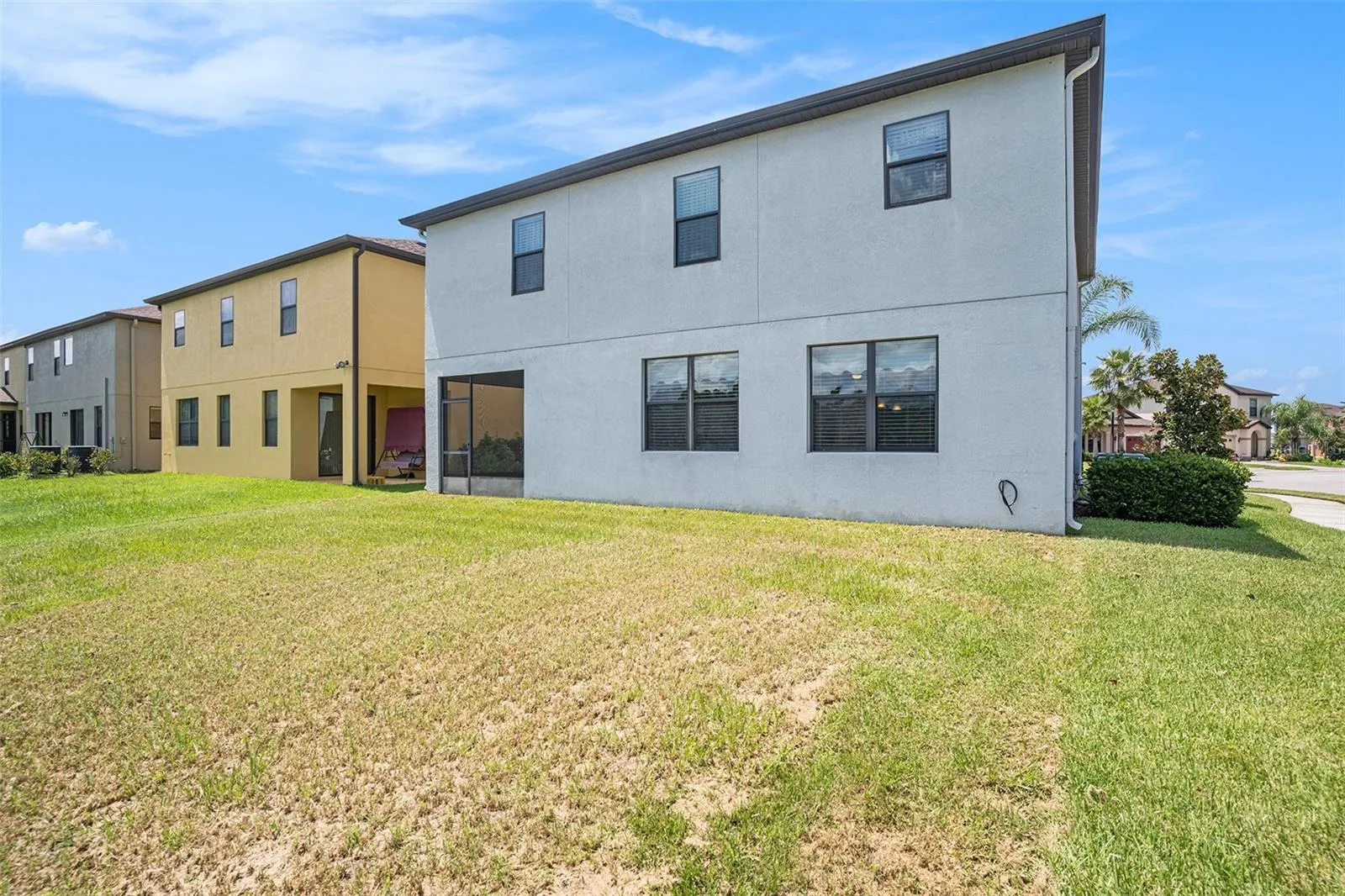 15213 CAPRI ISLE LN