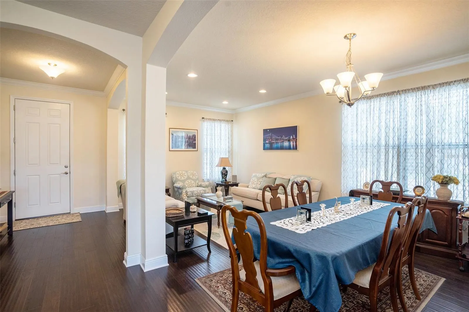 15213 CAPRI ISLE LN