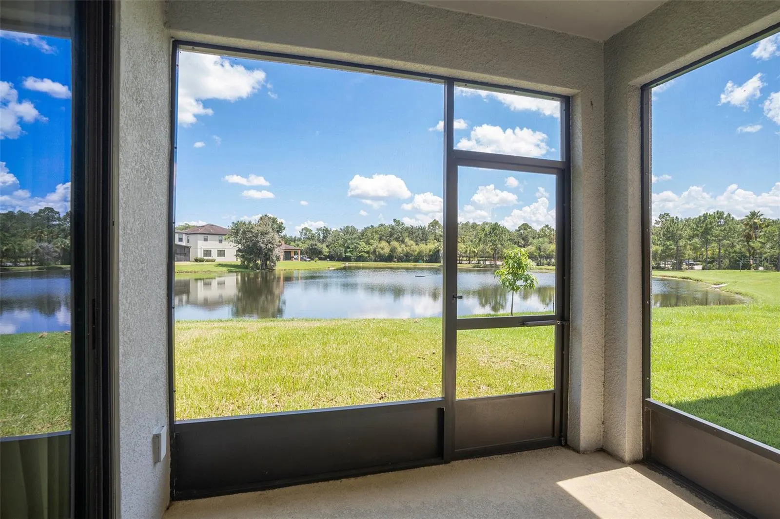 15213 CAPRI ISLE LN