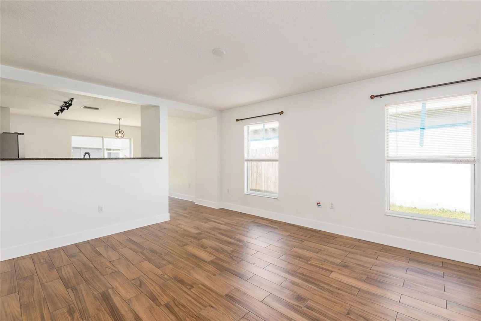 11813 PRICKLY PEAR WAY