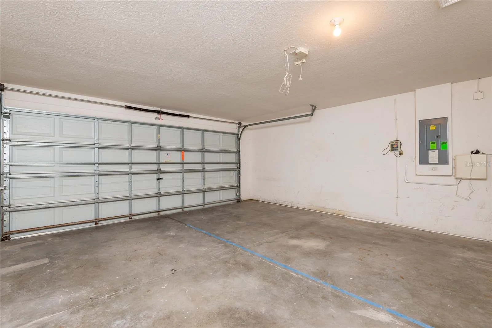 11813 PRICKLY PEAR WAY