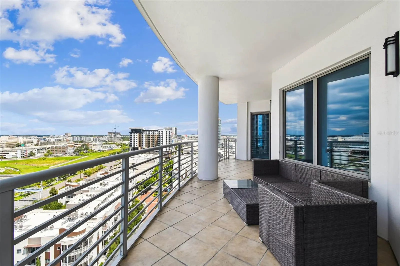 1209 E CUMBERLAND AVE #1502, #1502