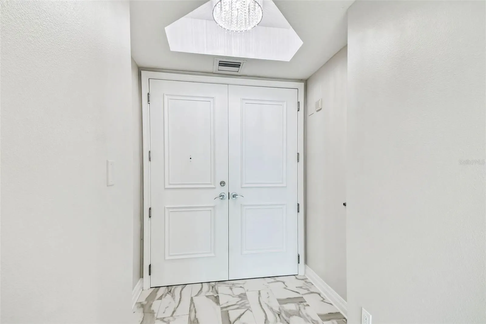1209 E CUMBERLAND AVE #1502, #1502