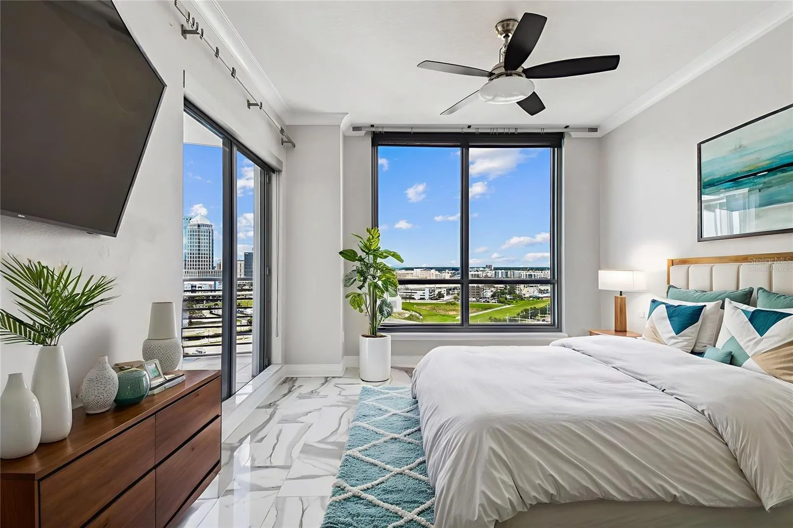 1209 E CUMBERLAND AVE #1502, #1502