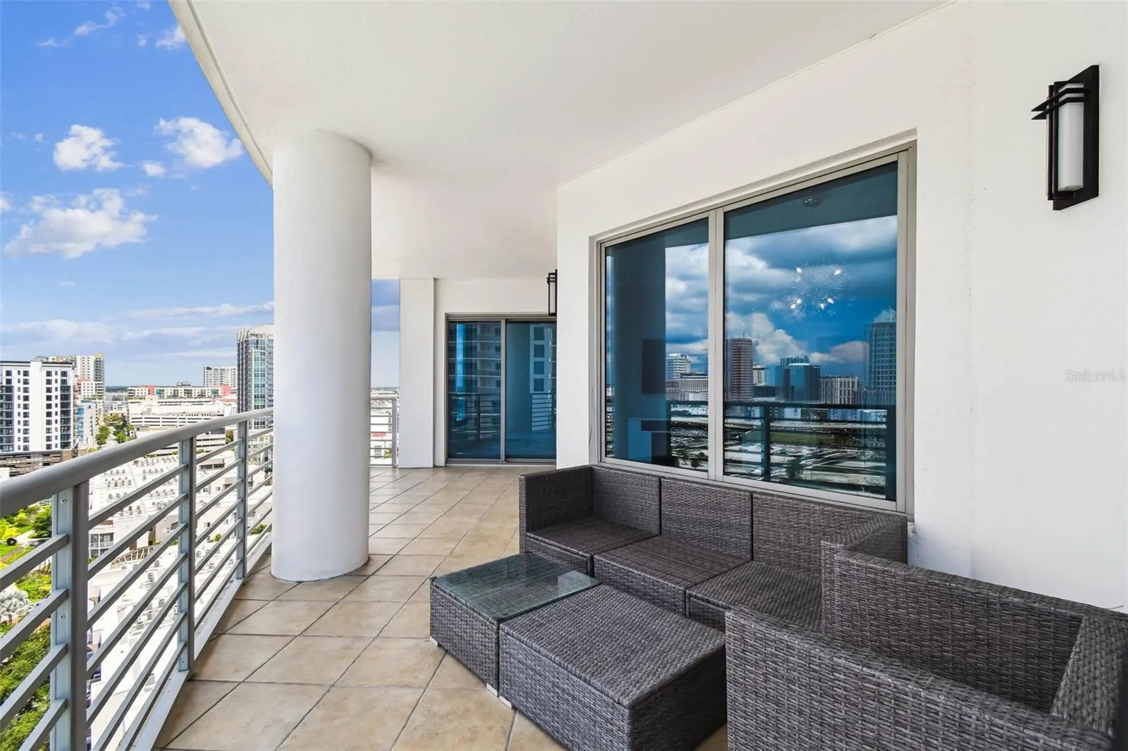1209 E CUMBERLAND AVE #1502, #1502