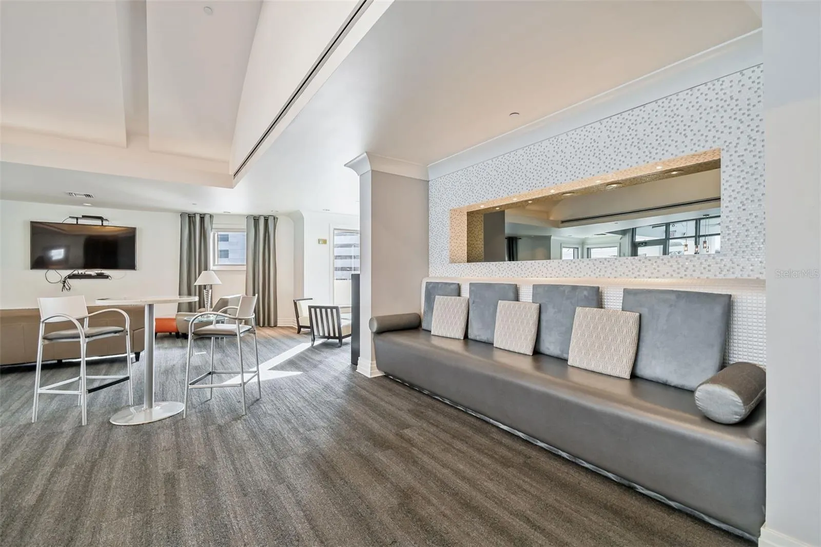 1209 E CUMBERLAND AVE #1502, #1502