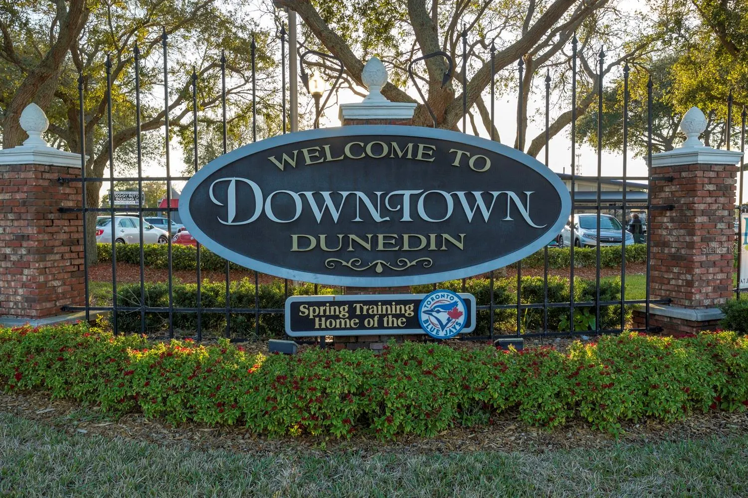 624 DOUGLAS AVE