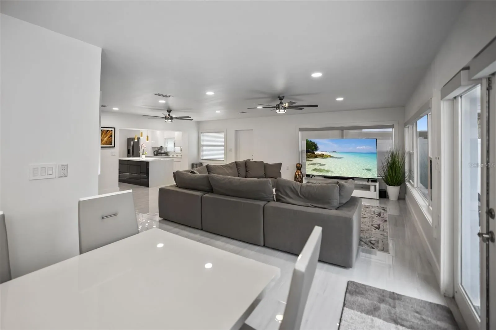 16015 REDINGTON DR
