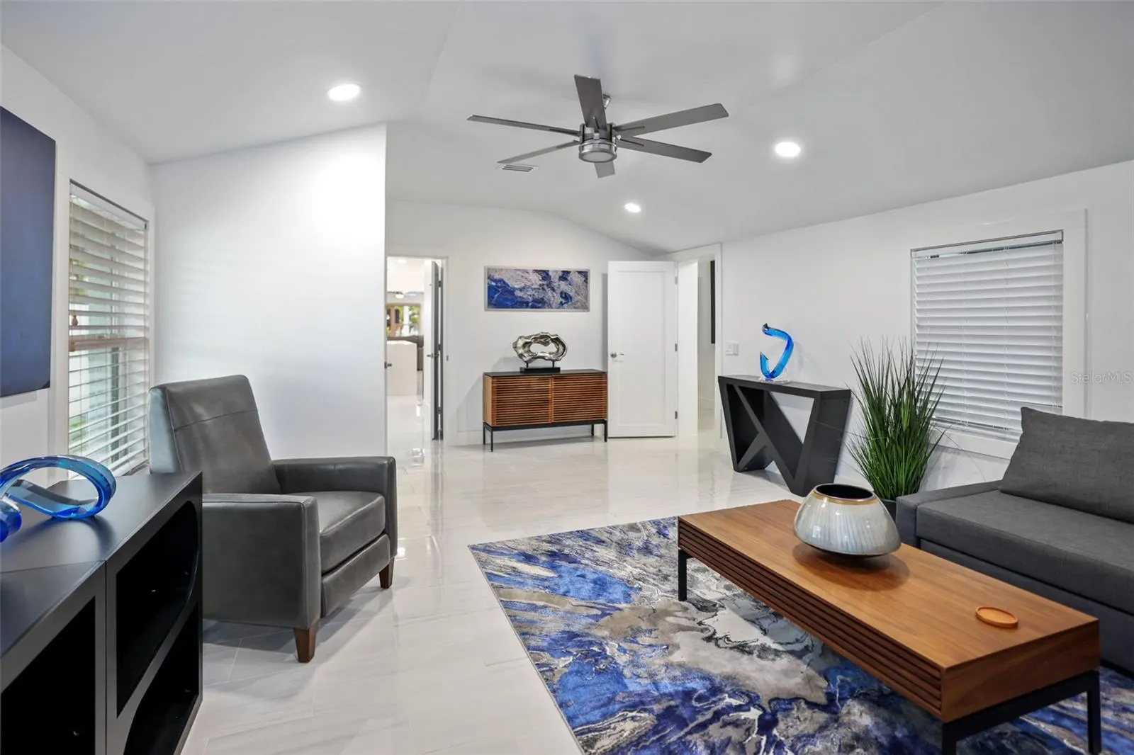16015 REDINGTON DR