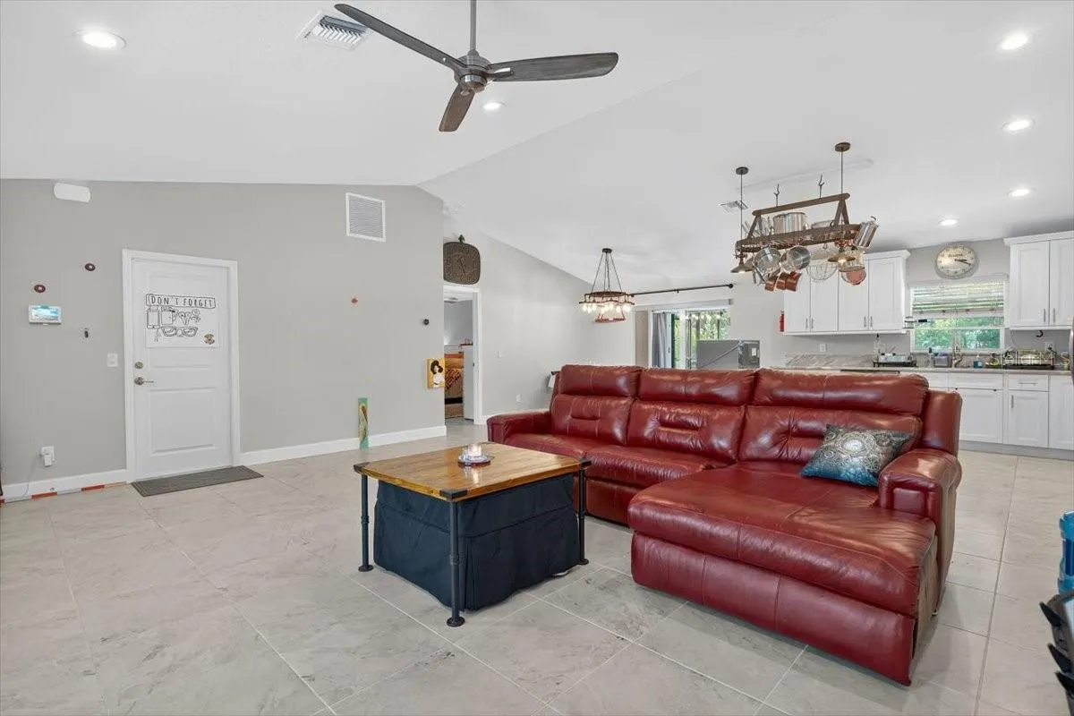 11149 OCEANSPRAY BLVD
