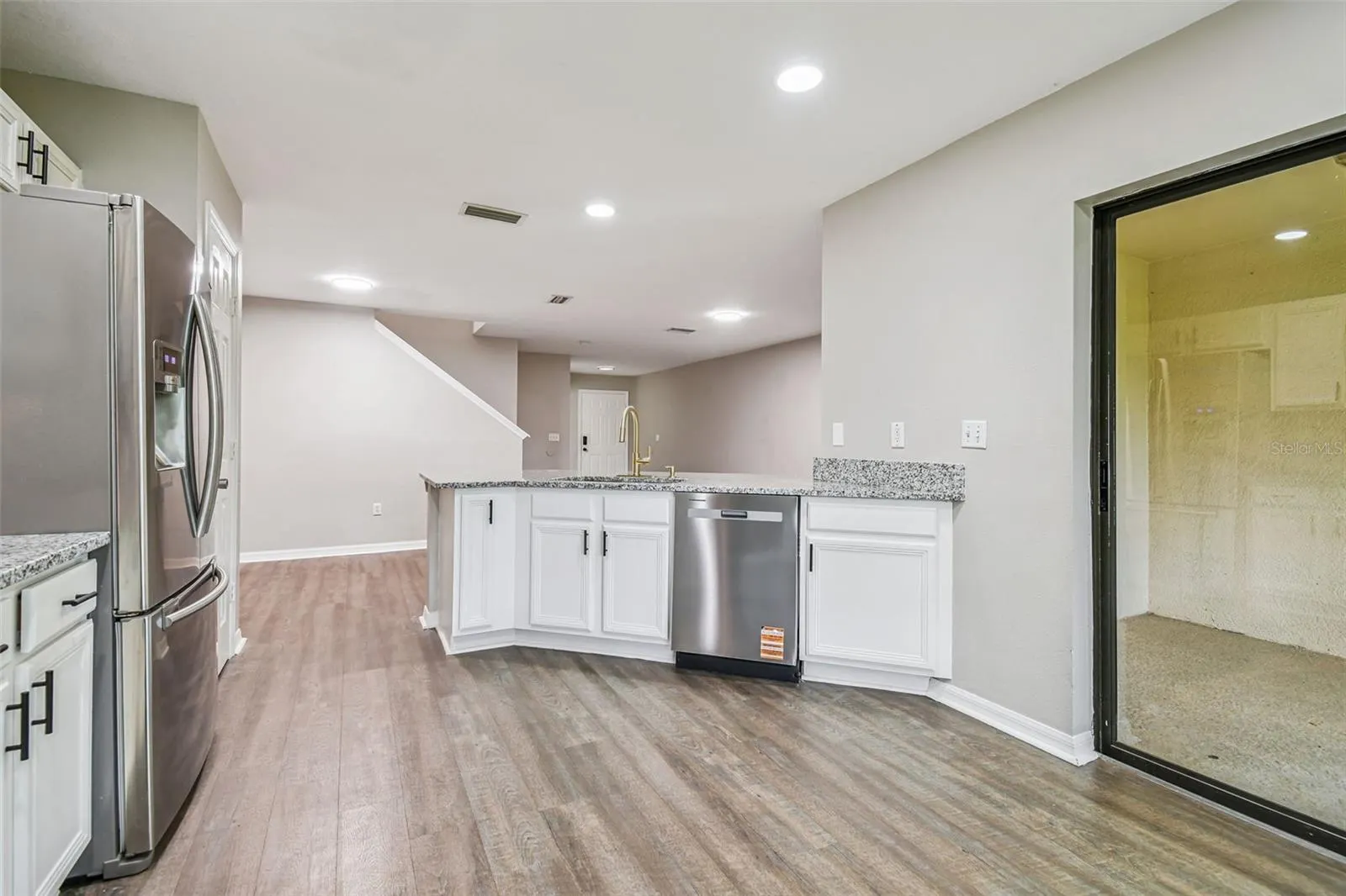 2423 HIBISCUS BAY LN