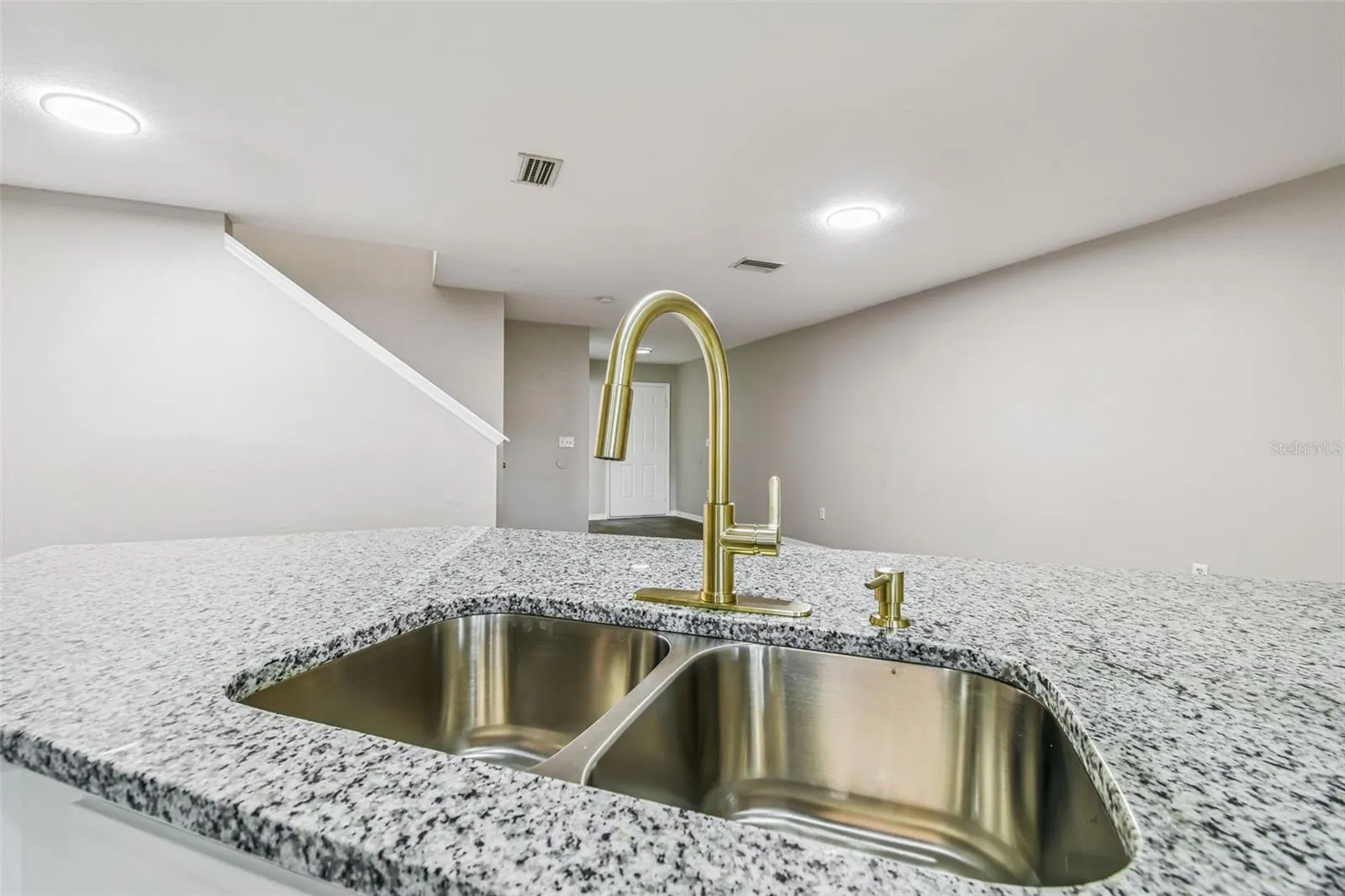 2423 HIBISCUS BAY LN