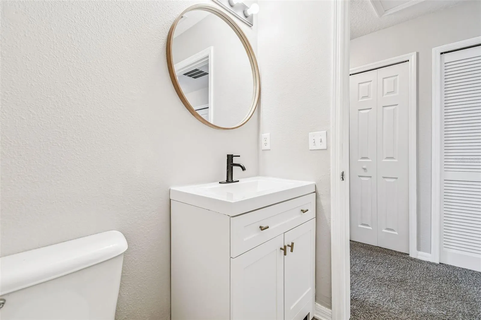 2423 HIBISCUS BAY LN
