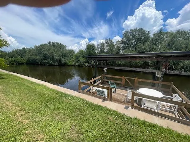 104 N SAINT THOMAS CIR