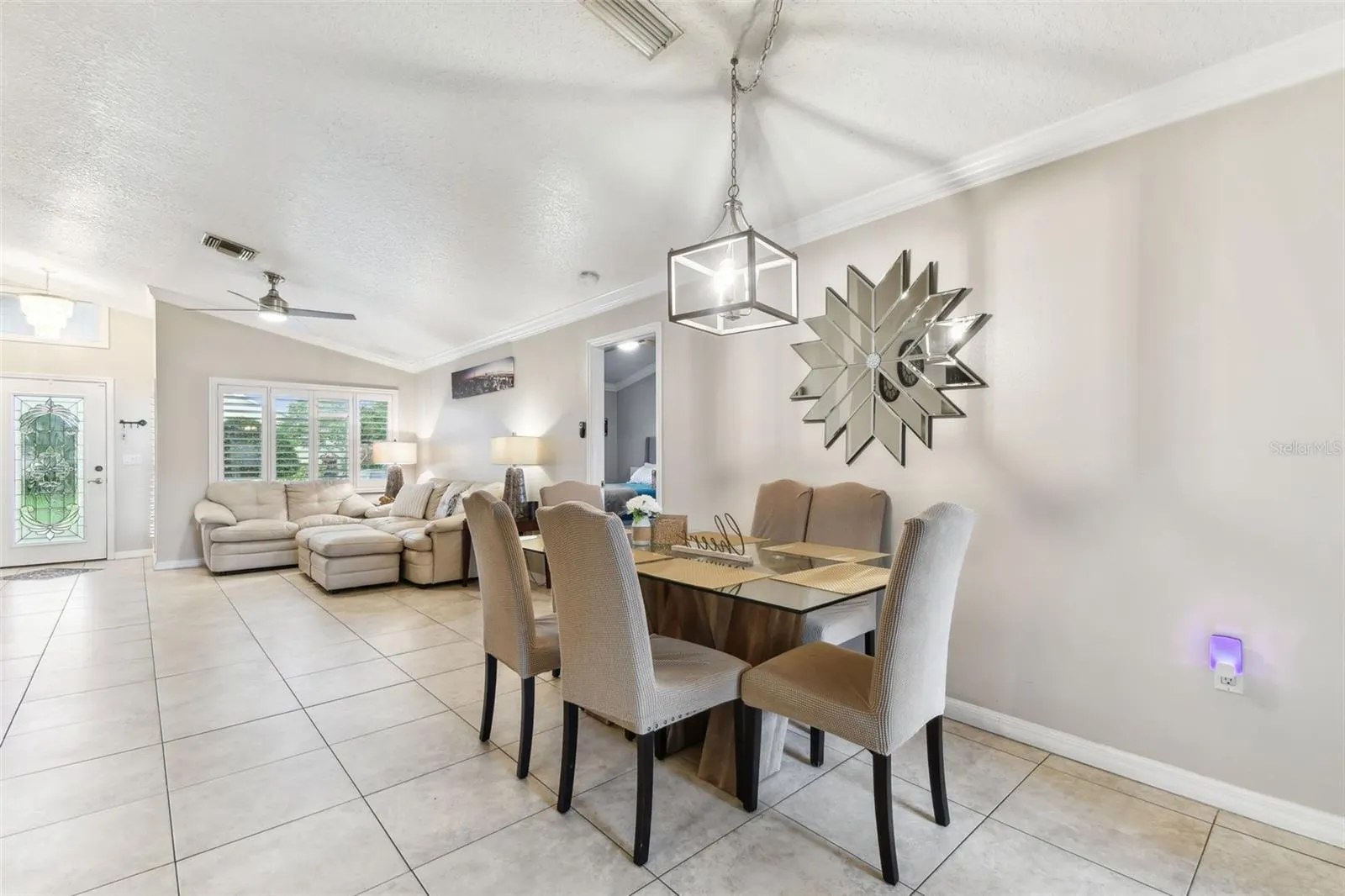 3079 LAHLOR LN