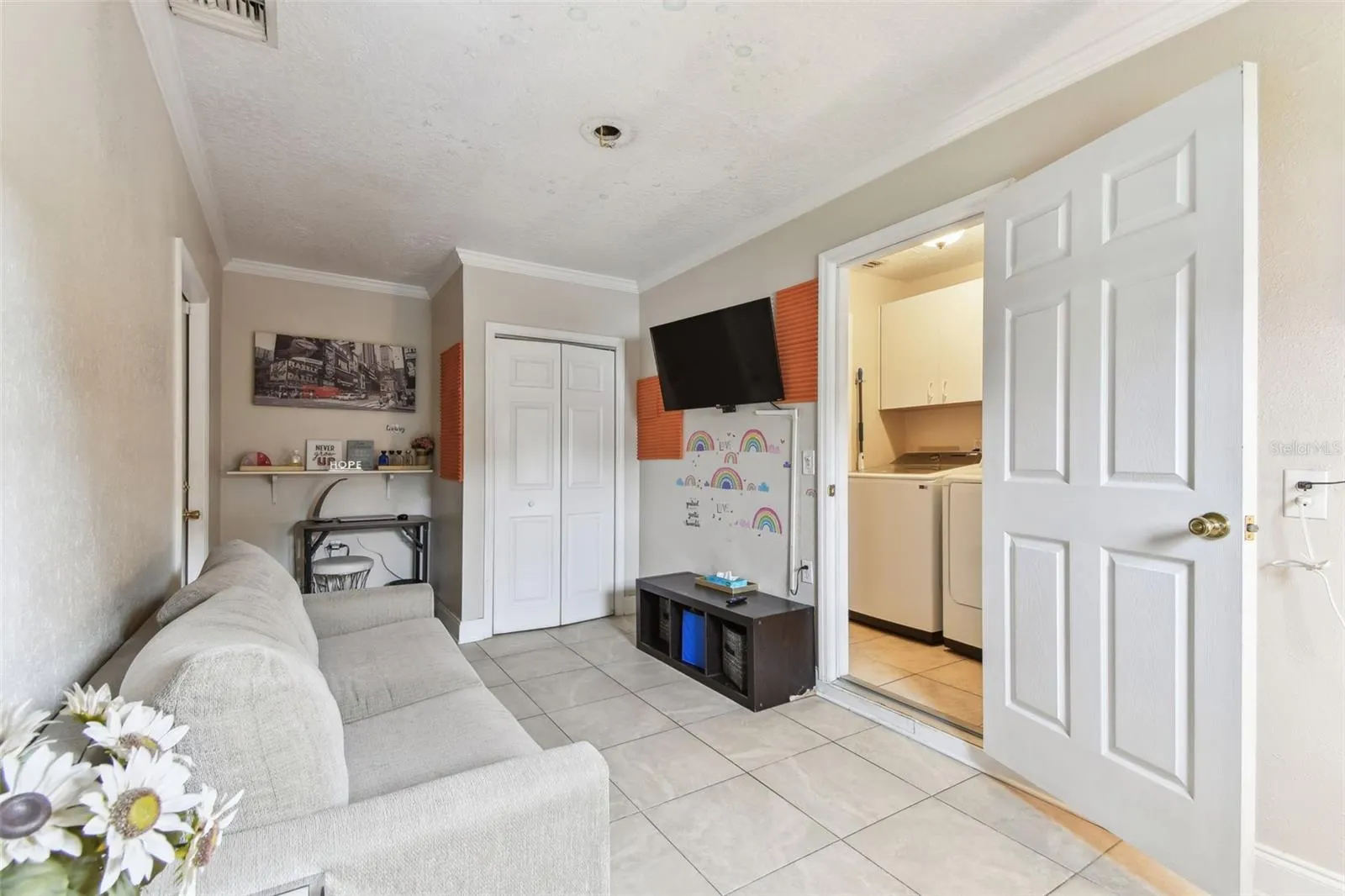 3079 LAHLOR LN