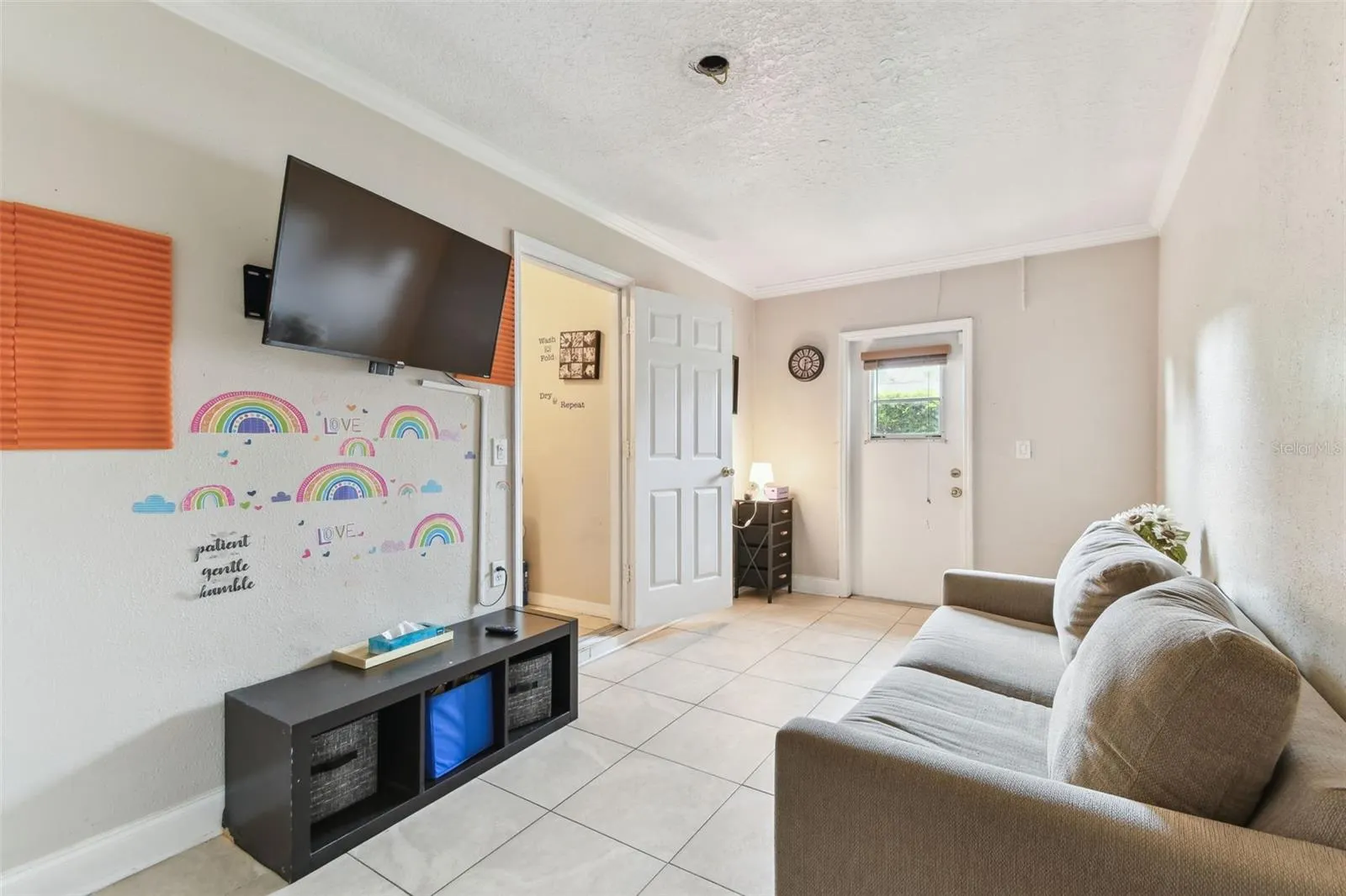 3079 LAHLOR LN