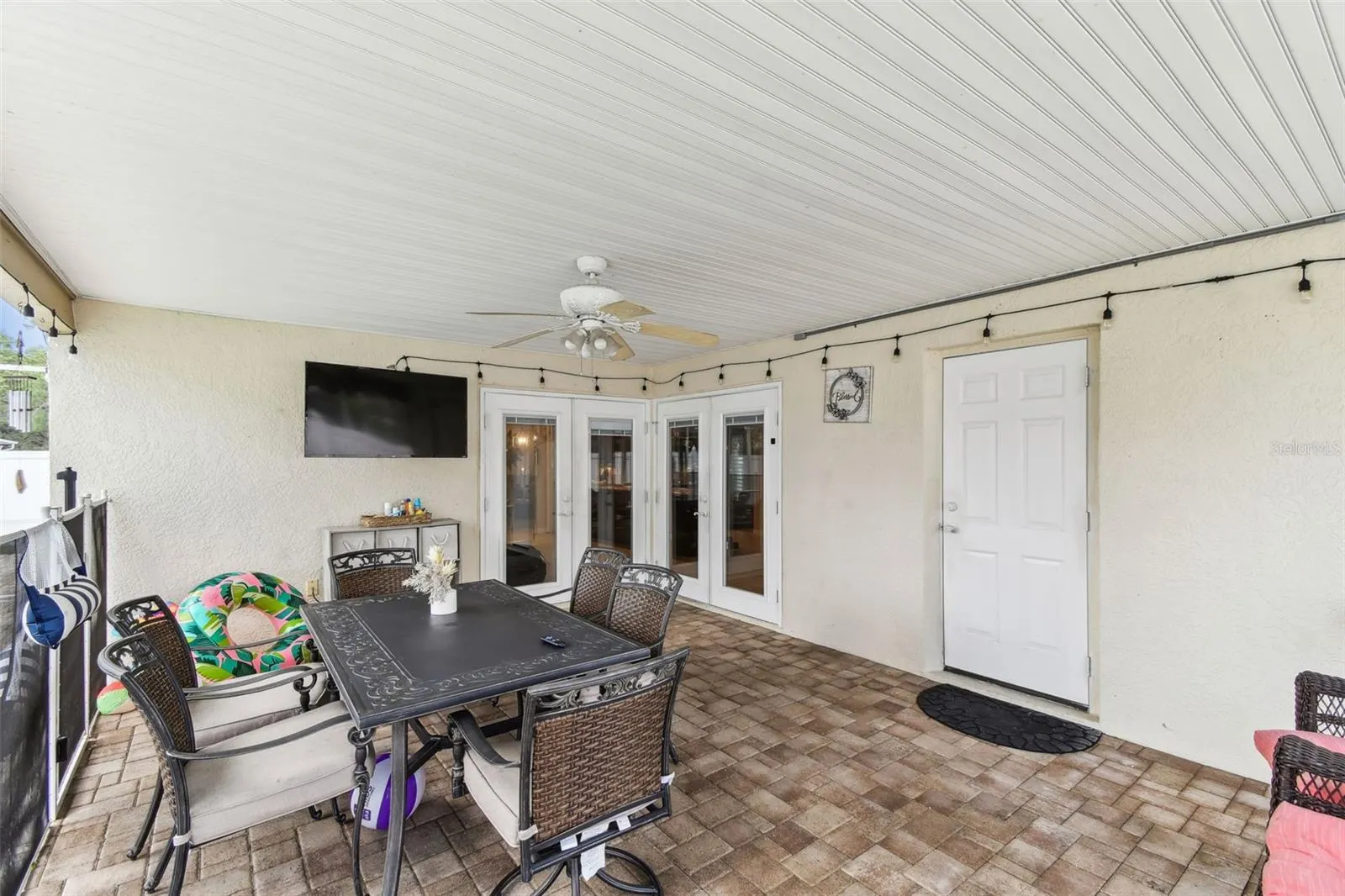 3079 LAHLOR LN