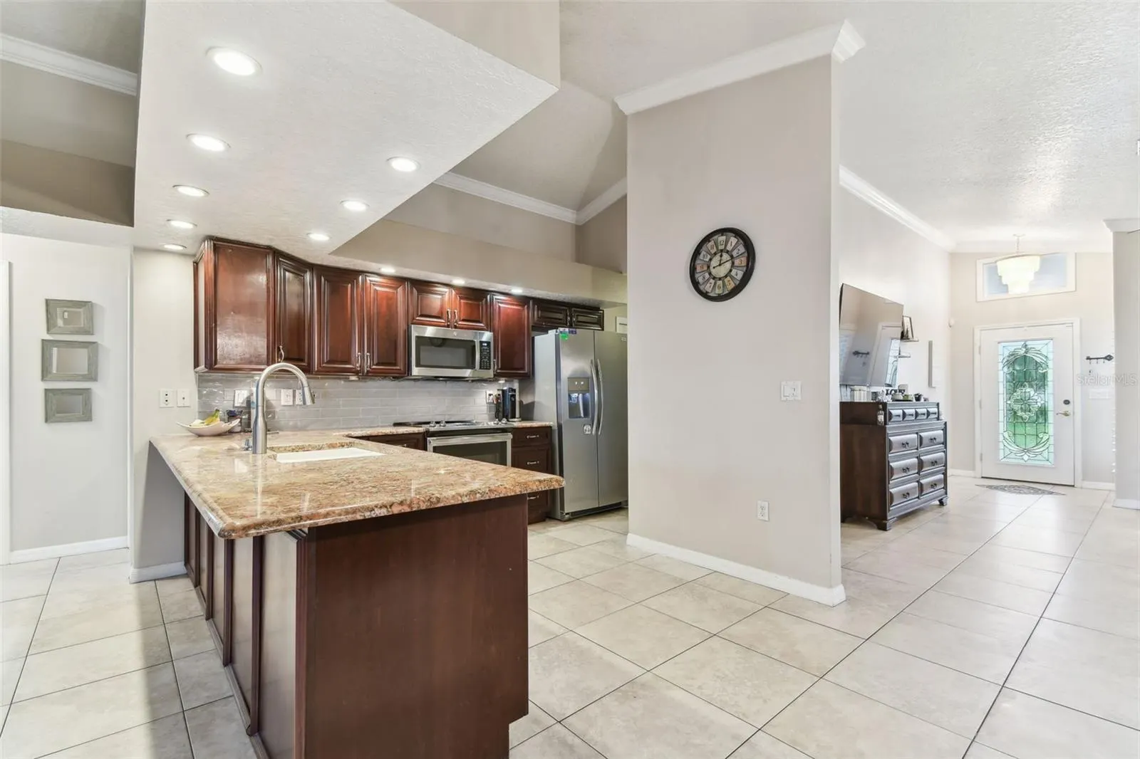 3079 LAHLOR LN