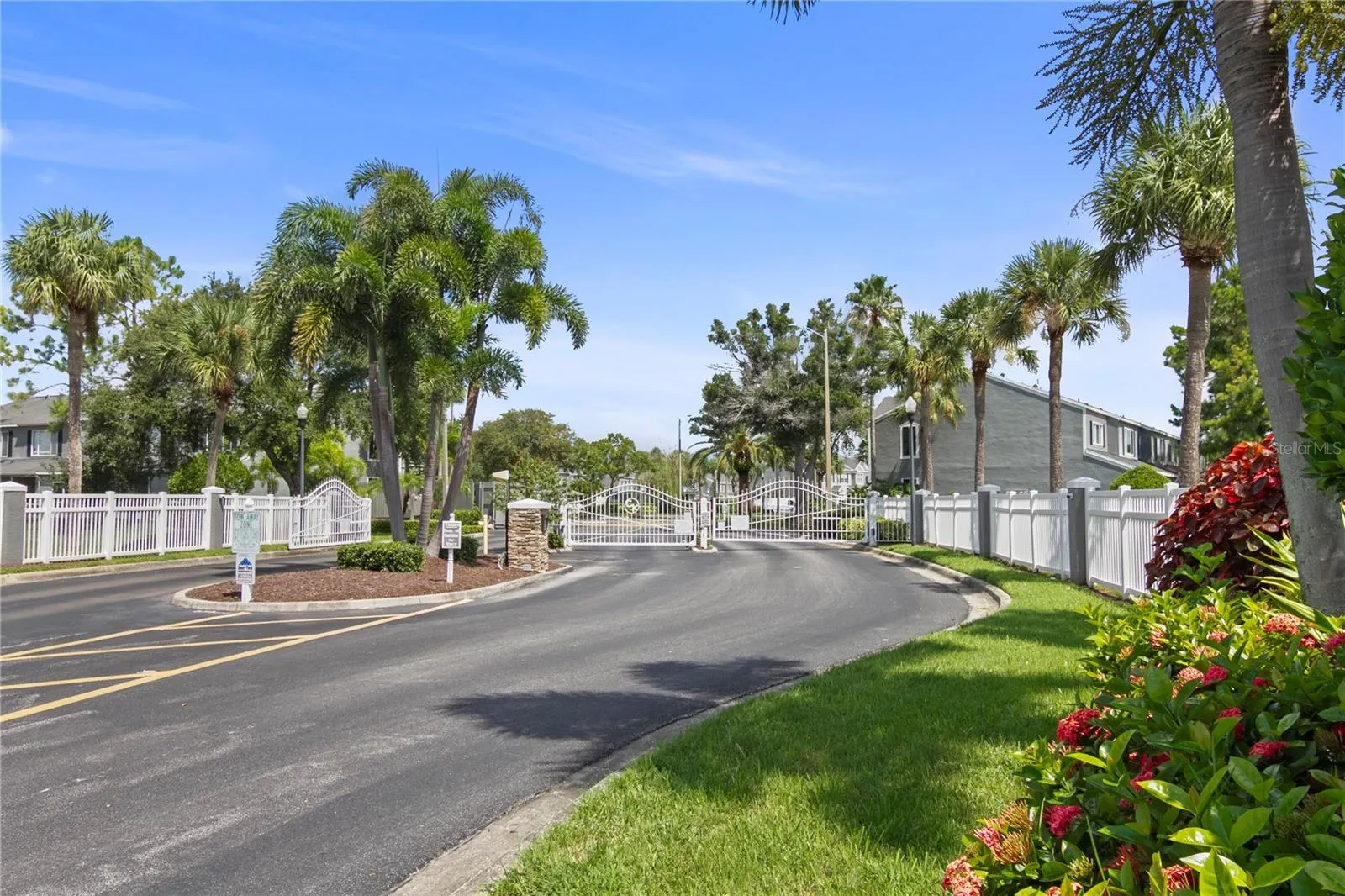 467 COUNTRYSIDE KEY BLVD