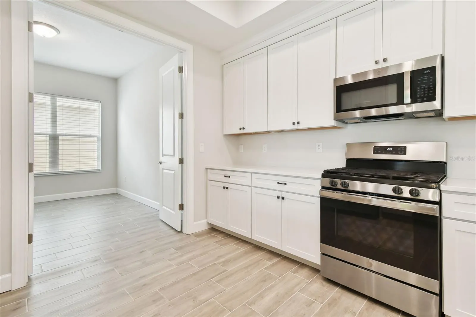 2973 BREEZY MEADOWS