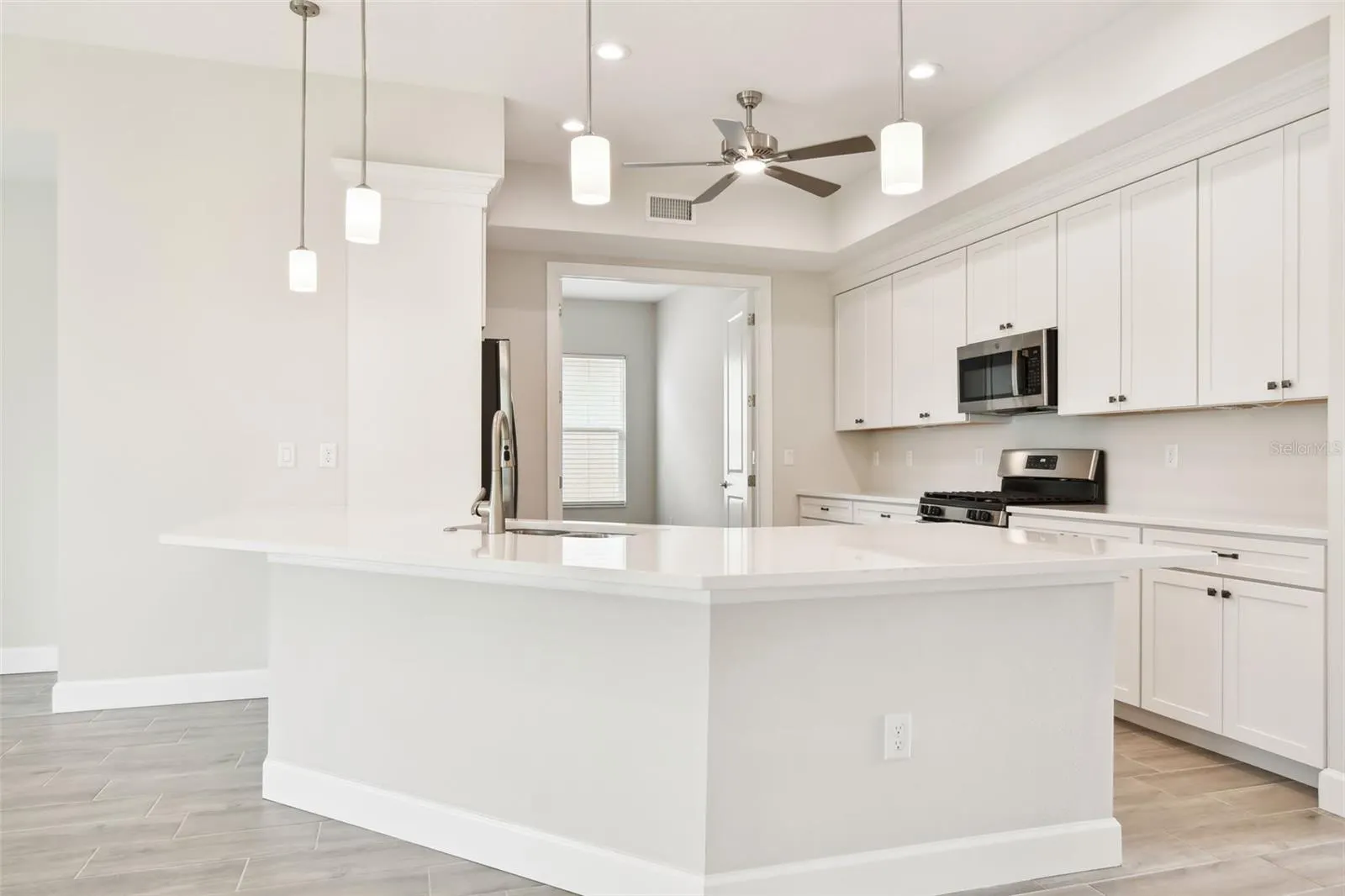 2973 BREEZY MEADOWS