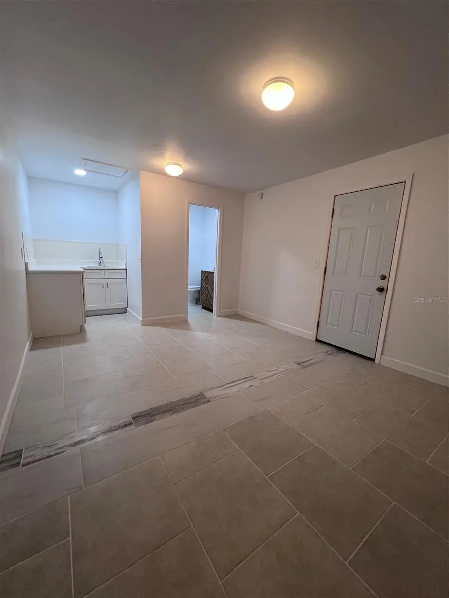 118 W SLIGH AVE #A, #A