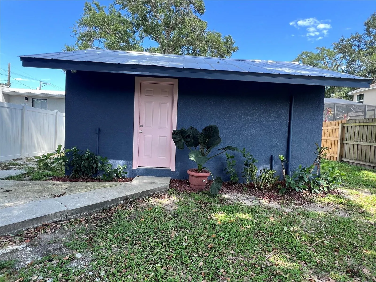 118 W SLIGH AVE #A, #A