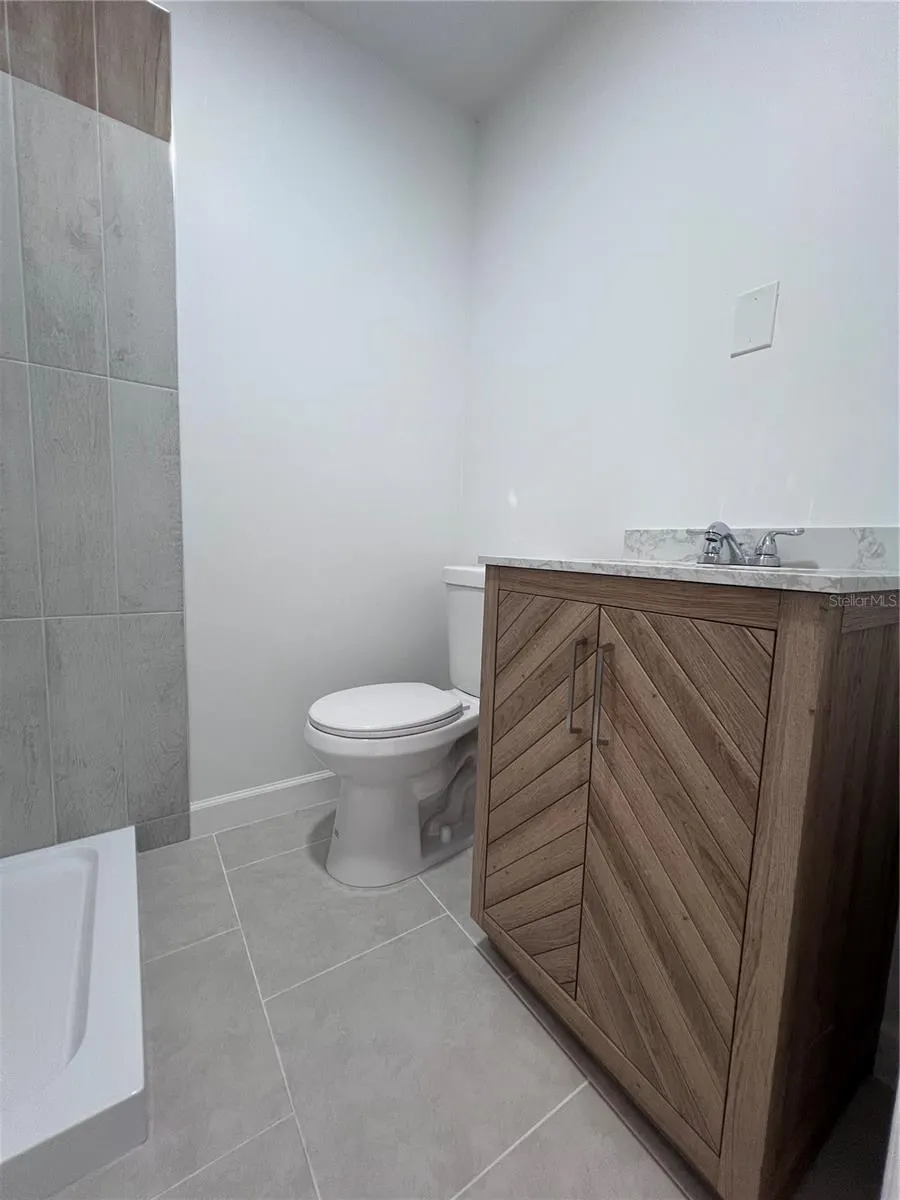 118 W SLIGH AVE #A, #A