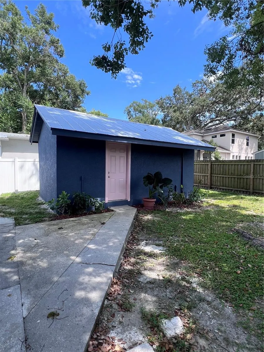 118 W SLIGH AVE #A, #A