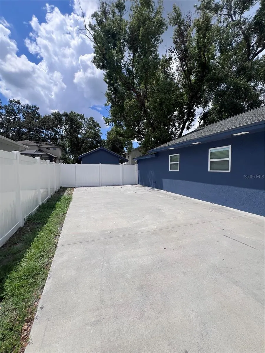 118 W SLIGH AVE #A, #A
