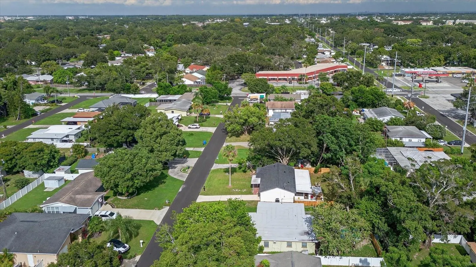 1945 PALM DR