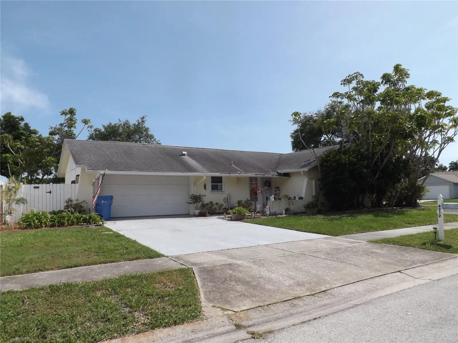 8212 101ST CT