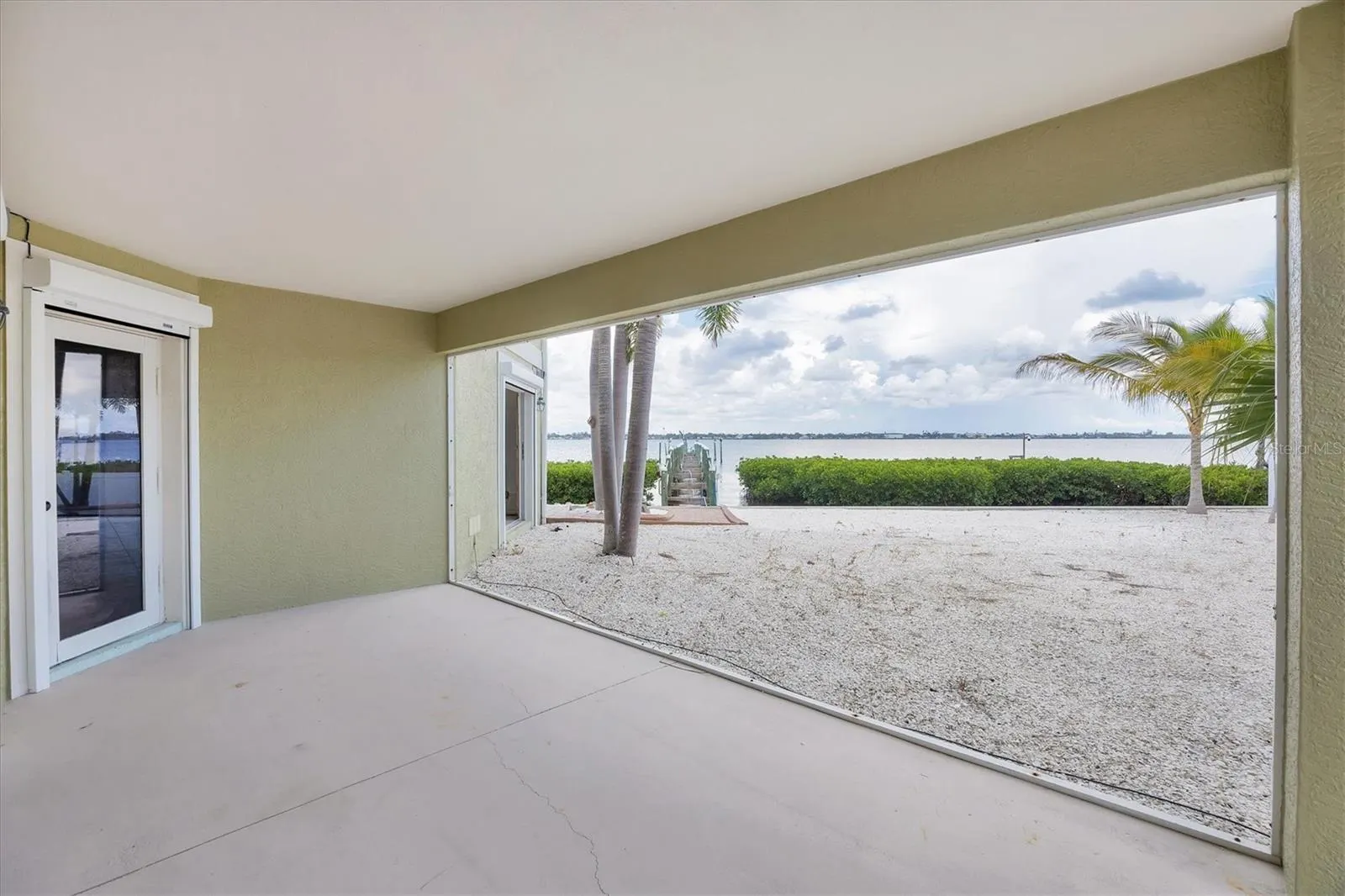 4111 N BEACH RD