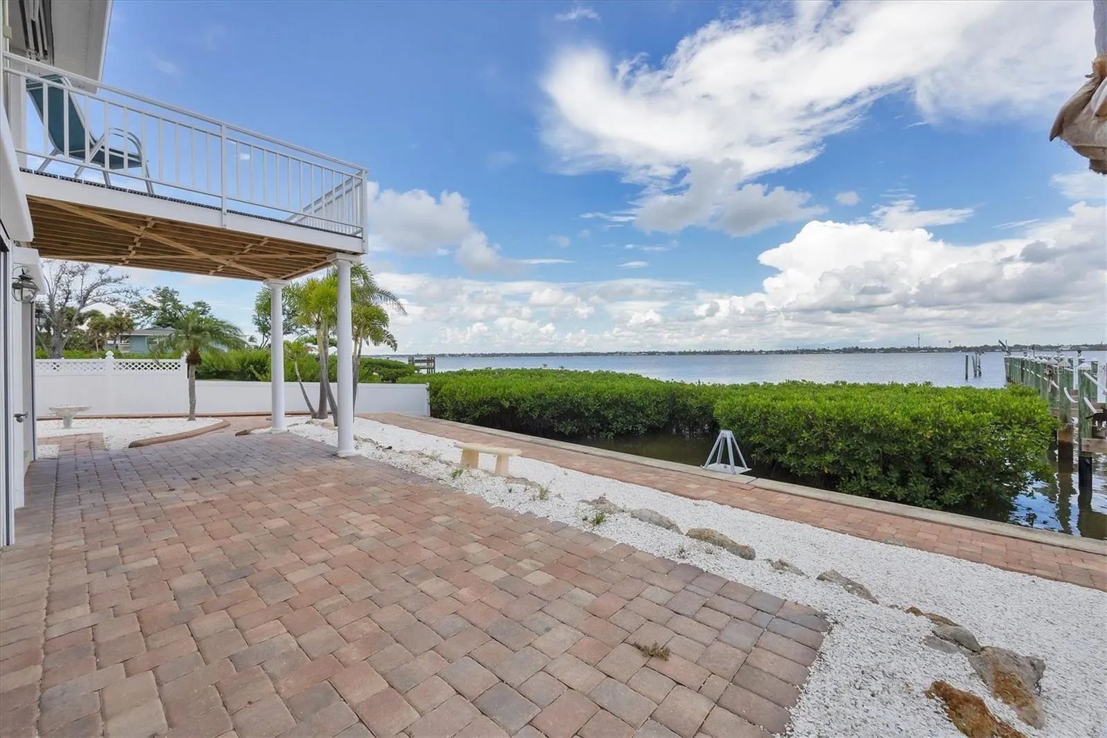 4111 N BEACH RD