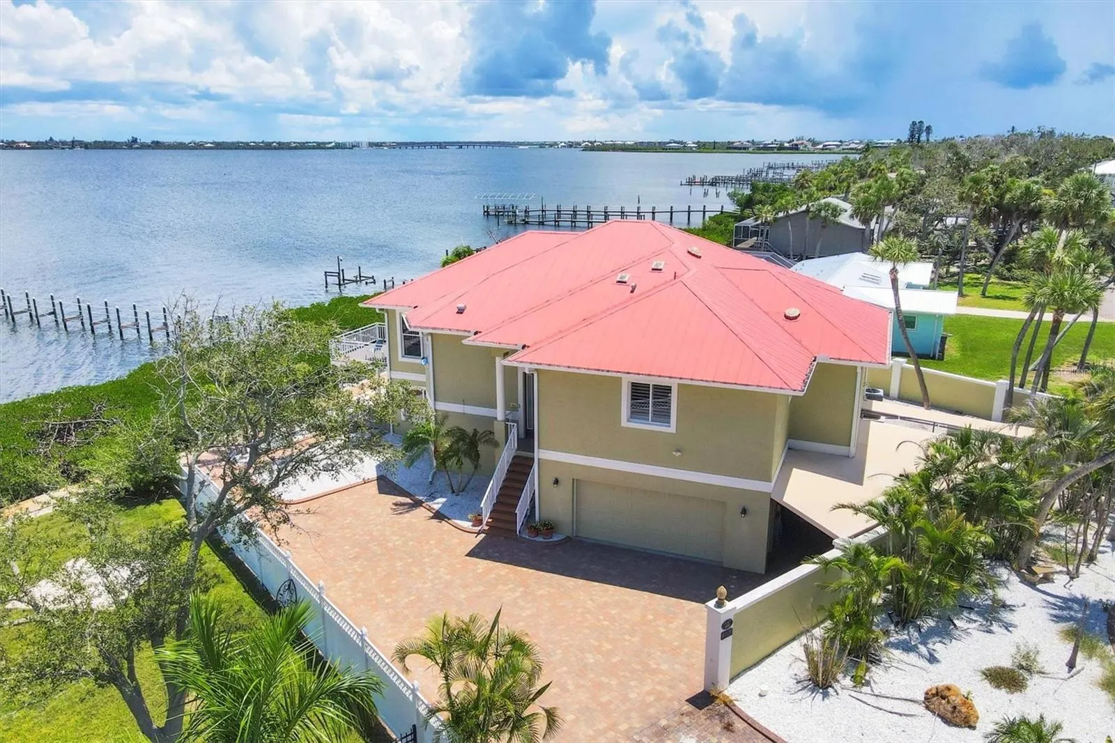4111 N BEACH RD