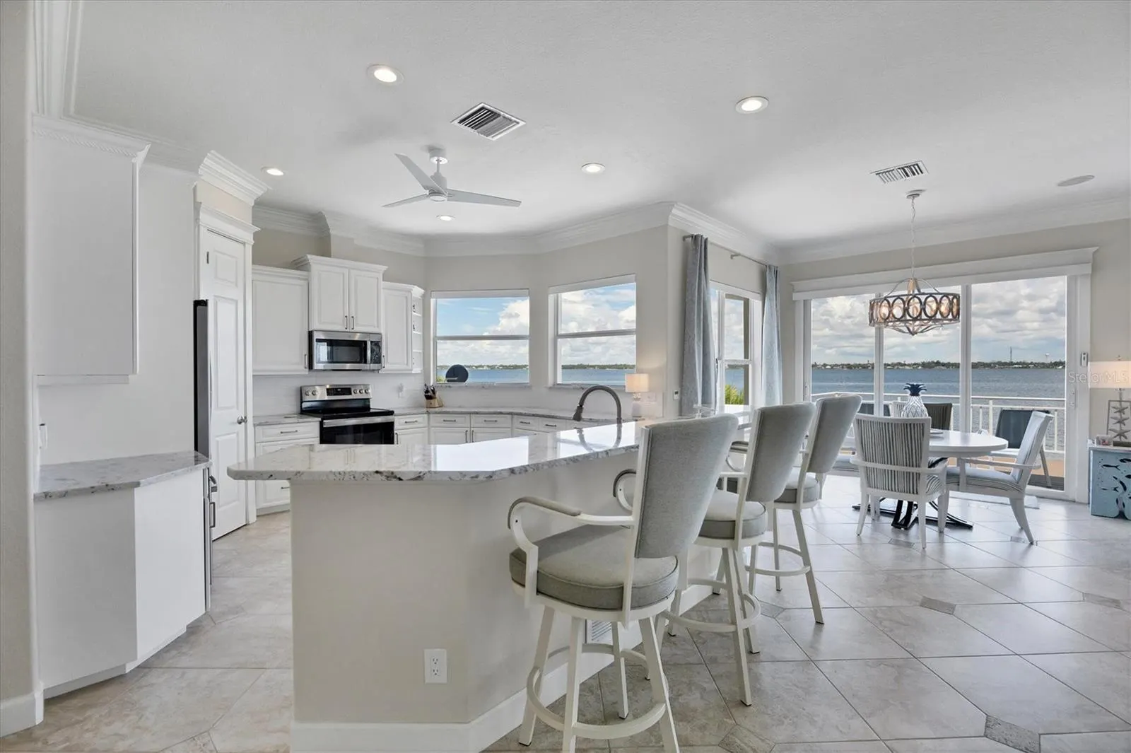 4111 N BEACH RD