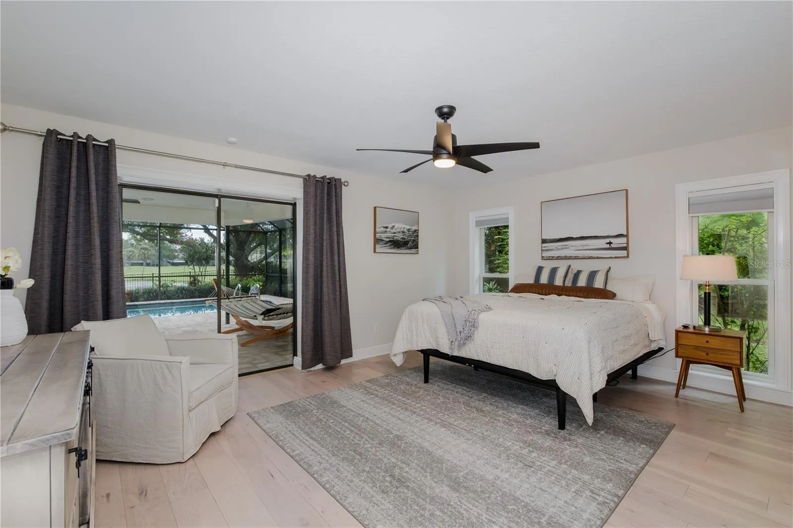 3139 HYDE PARK DR