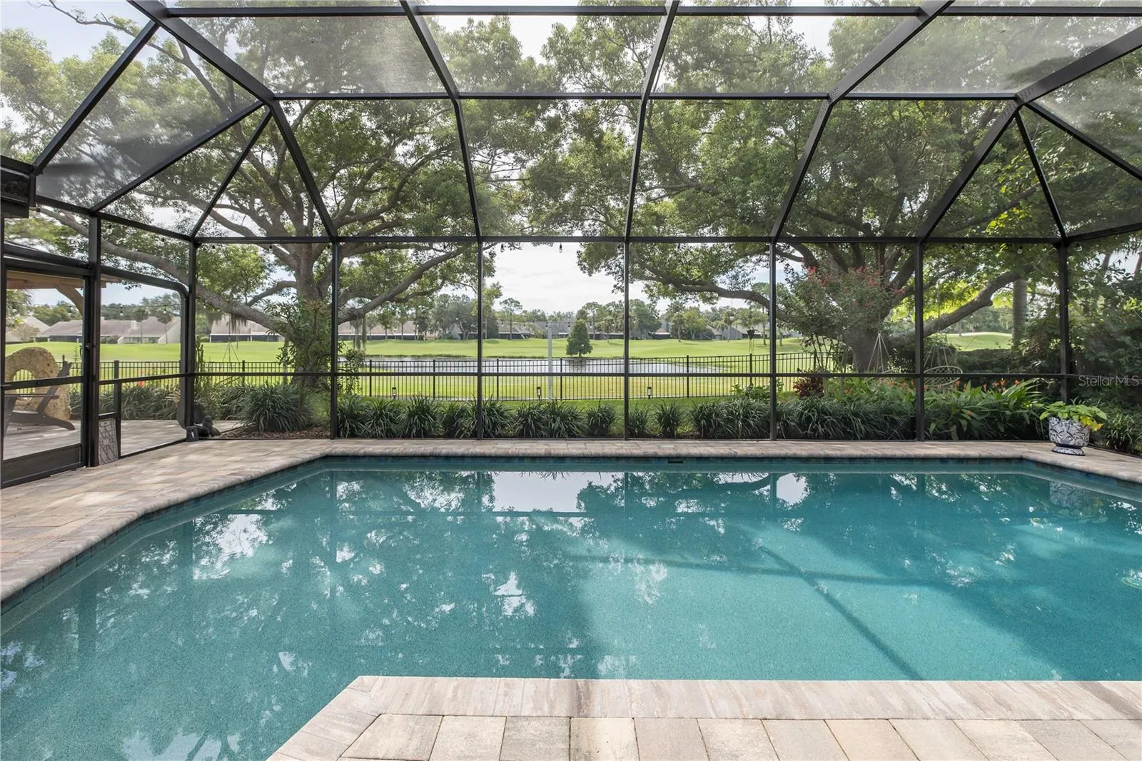 3139 HYDE PARK DR