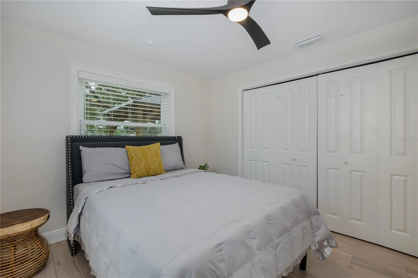 3139 HYDE PARK DR