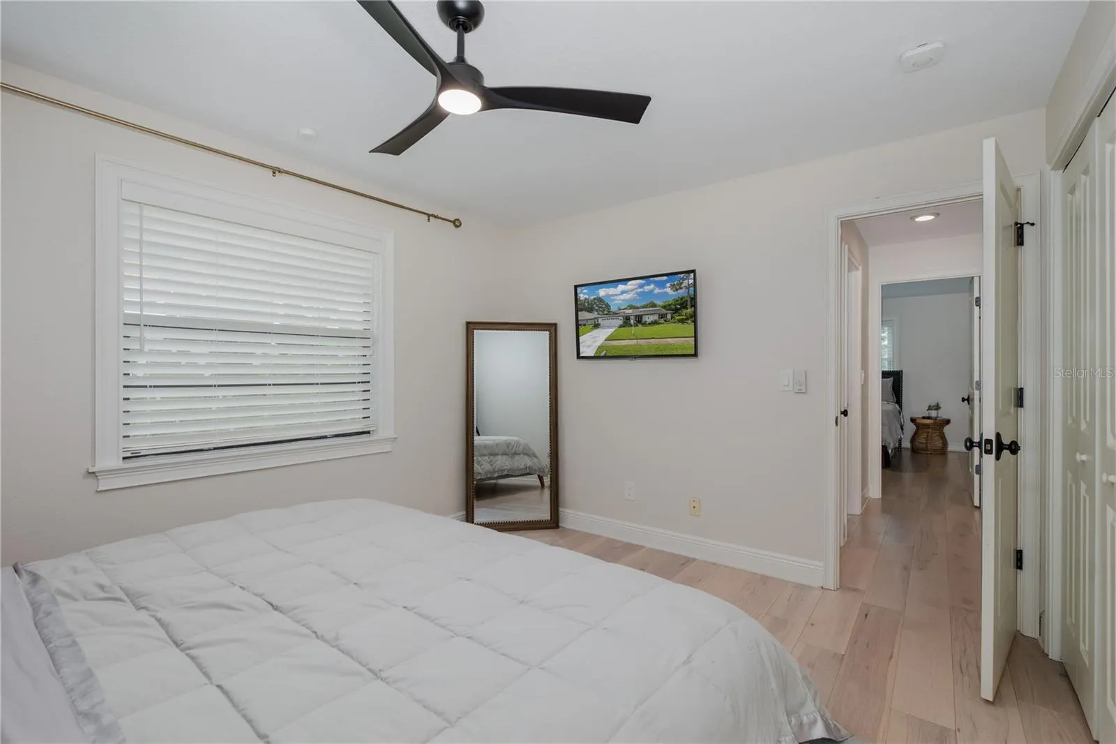 3139 HYDE PARK DR